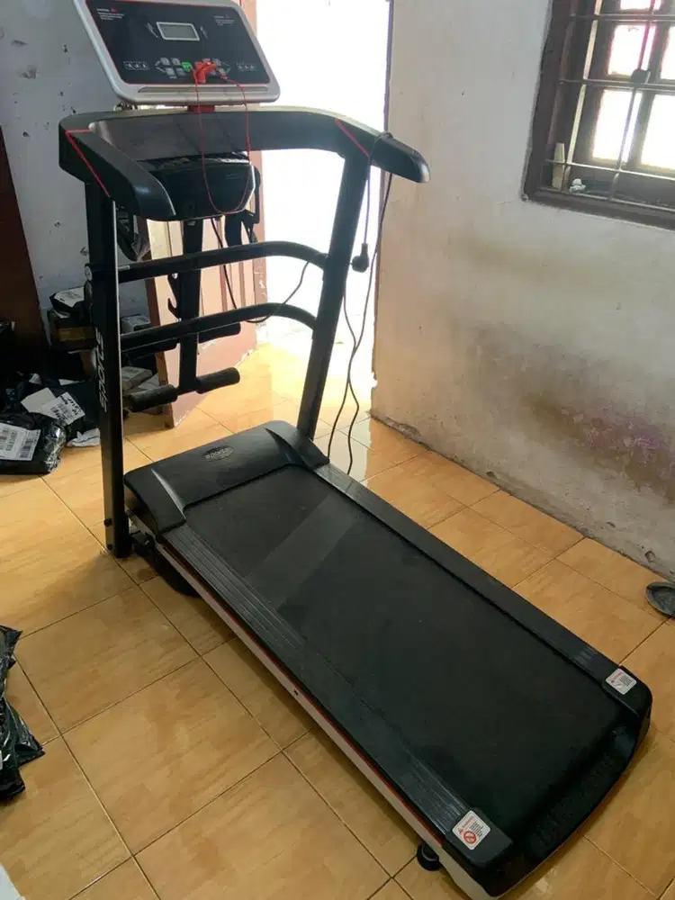 Treadmill 3 in 1 elektir Merek (SPORTS)