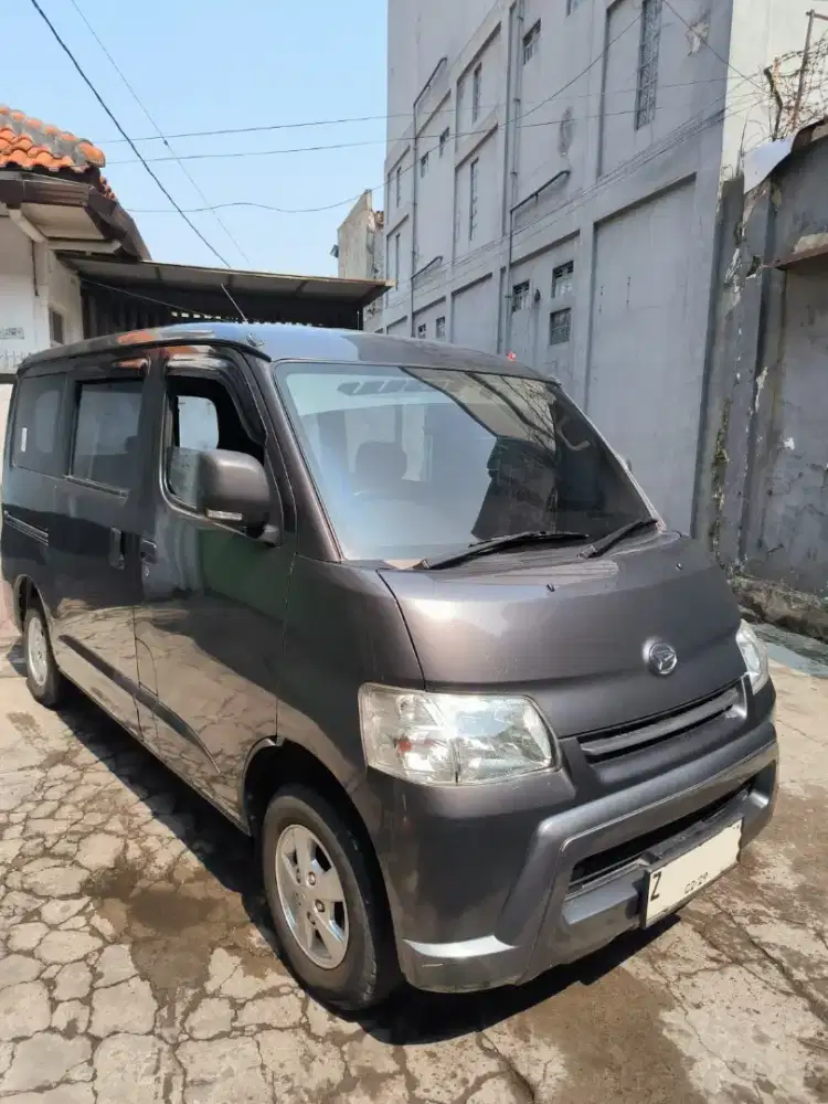 GRAND MAX minibus 2024