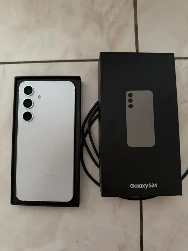 Galaxy S24 8/256GB silver