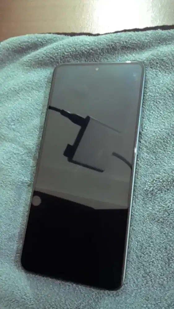 OPPO Reno 11F 5G 8/256Gb Hijau Mulus seperti baru