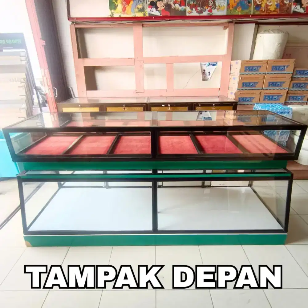 DIJUAL 2 UNIT ETALASE KACA (COCOK UNTUK USAHA)