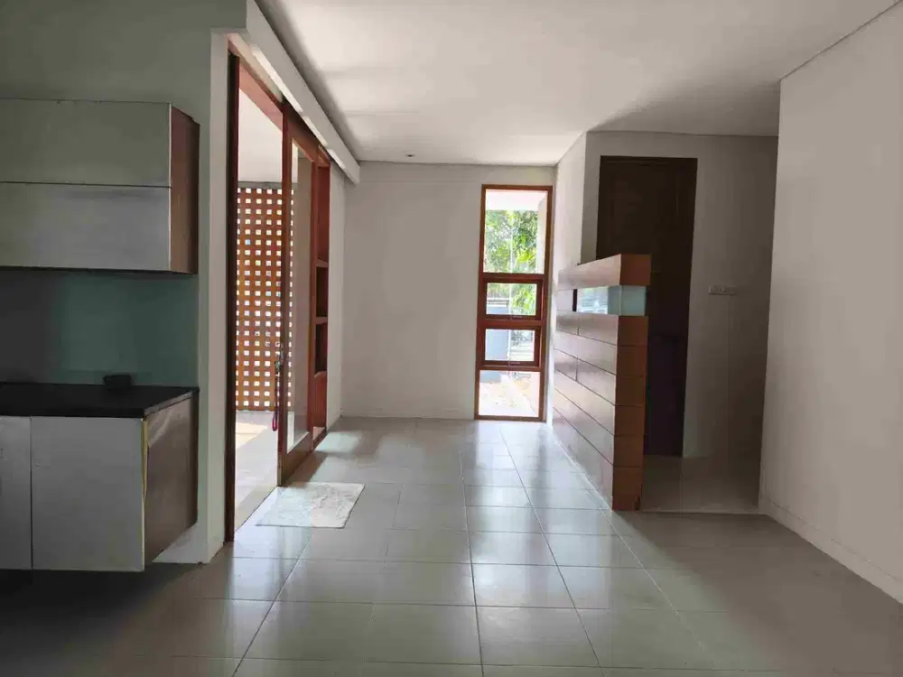 Rumah Rapih Japan Design cocok Tinggal atau Business Griya Loka bsd city