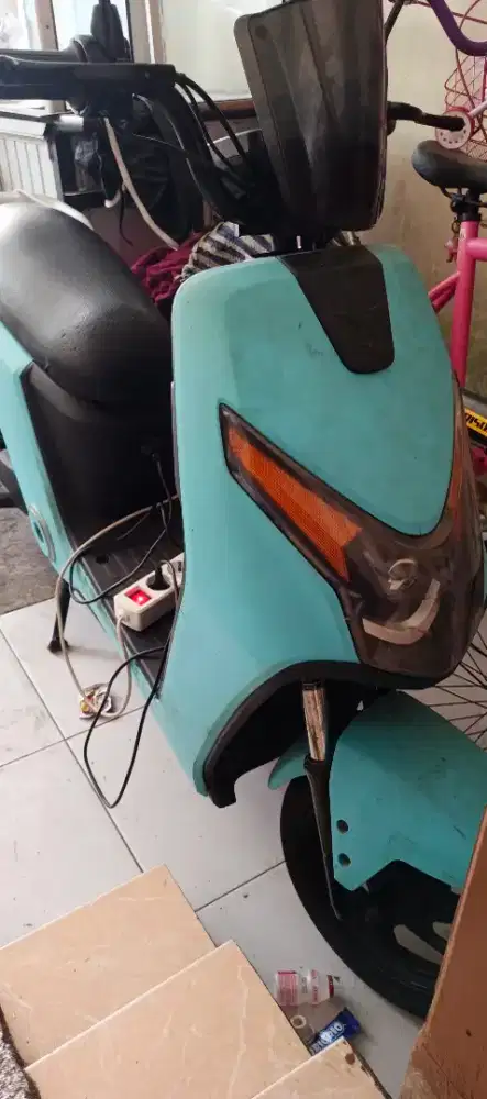 Sepeda Listrik U-Winflay D70