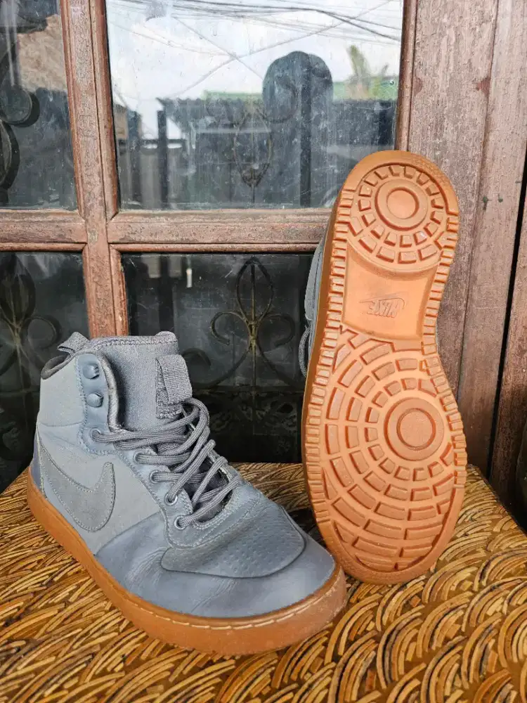 Sepatu Nice Size 43
