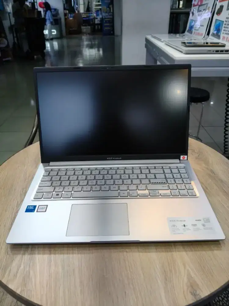 ASUS VIVOBOOK 15 CORE 5 120U SSD 1TB