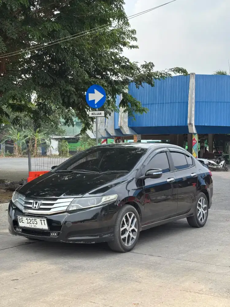 HONDA CITY E RS TAHUN 2011 AT