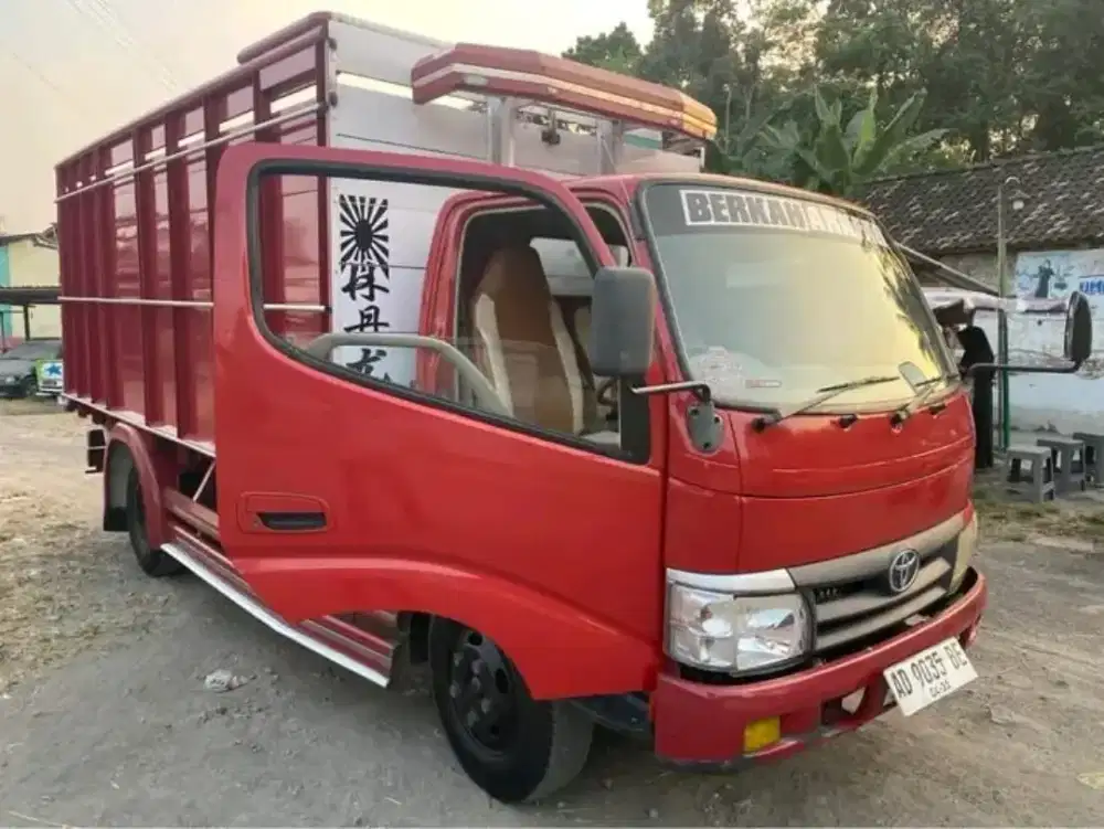 Jual truk Dyna 110 FT 2015