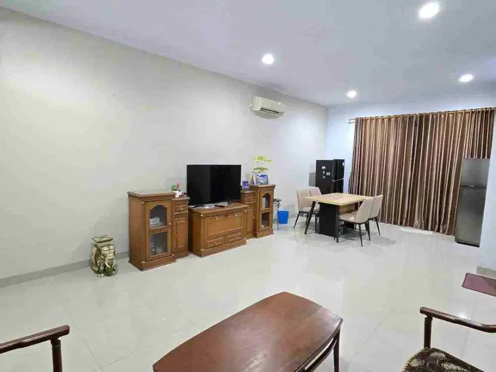 Rumah Galaxy Tropical Garden
