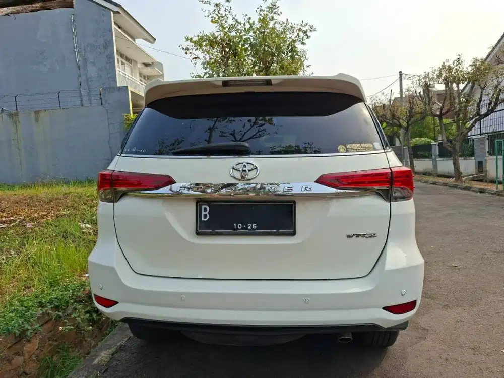 Toyota Fortuner VRZ 2016 Diesel Matic 4x2 Pemilik Wanita