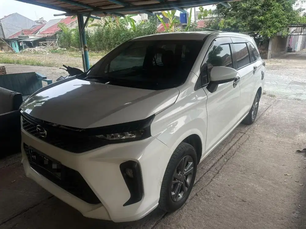 Daihatsu xenia 1.3 R CVT matic 2022 -tipe tertinggi , pajak hidup