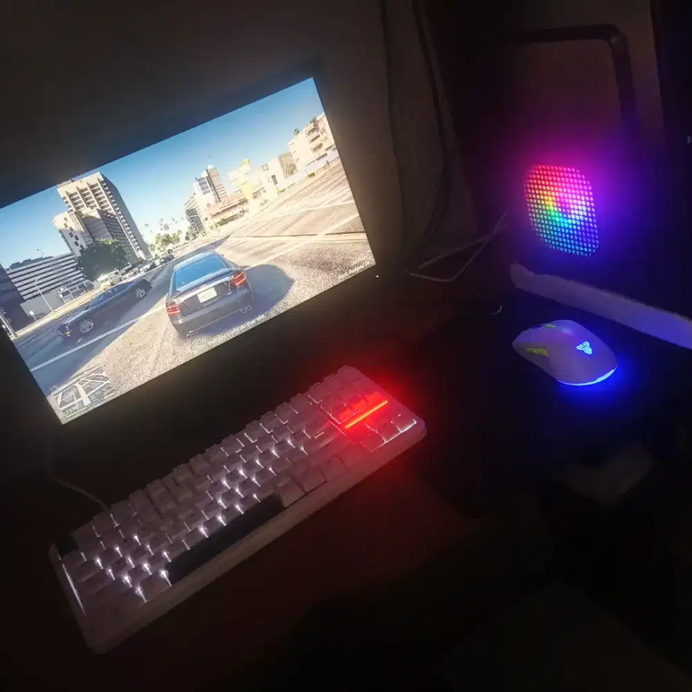 KOMPUTER GAMING / EDITING MURAH