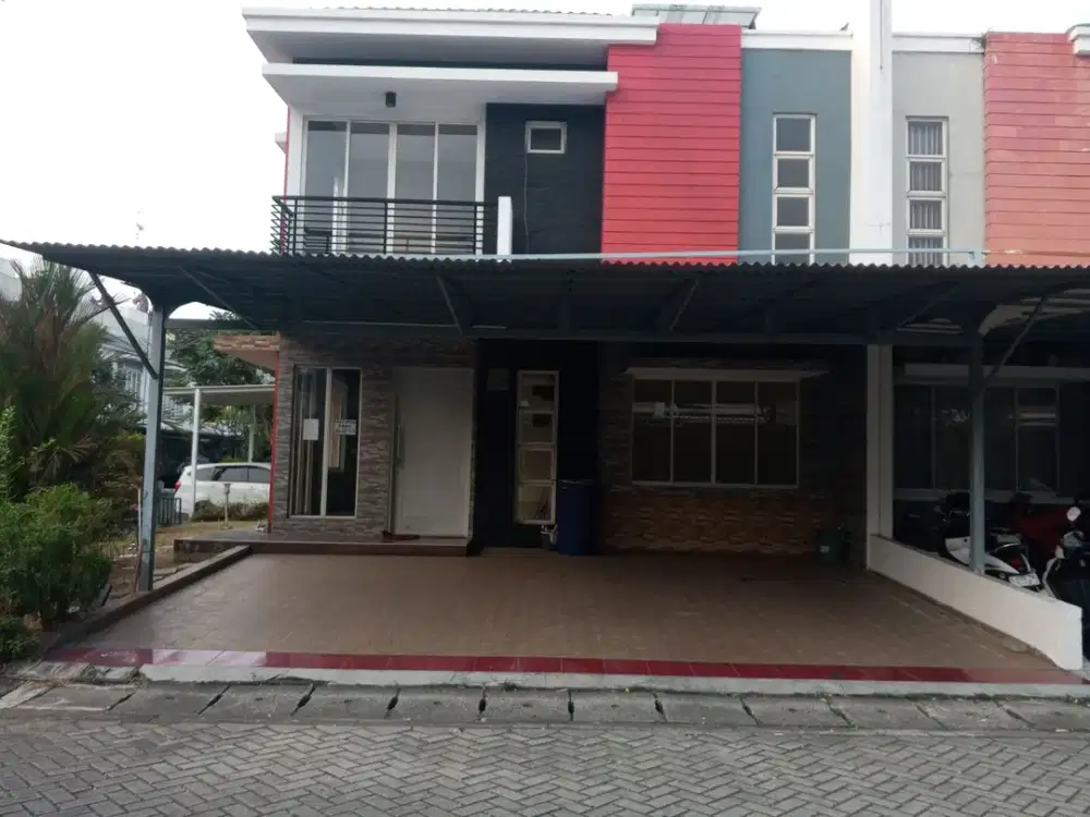 Disewakan Rumah Green Lake City Semi Furnish Hoek di Cluster Amerika East Coast