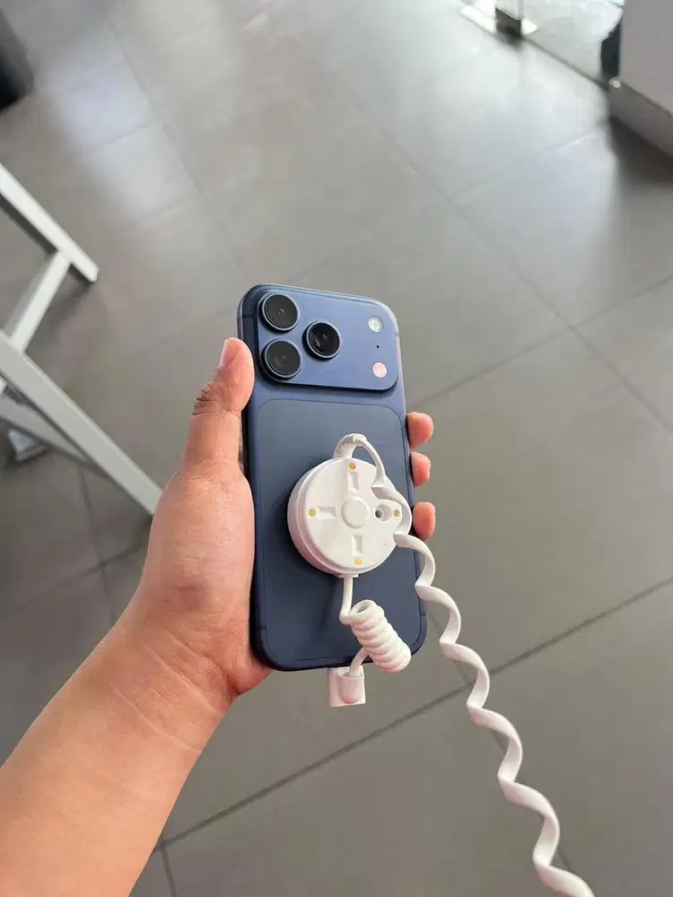 iPhone 17 Pro iBox
