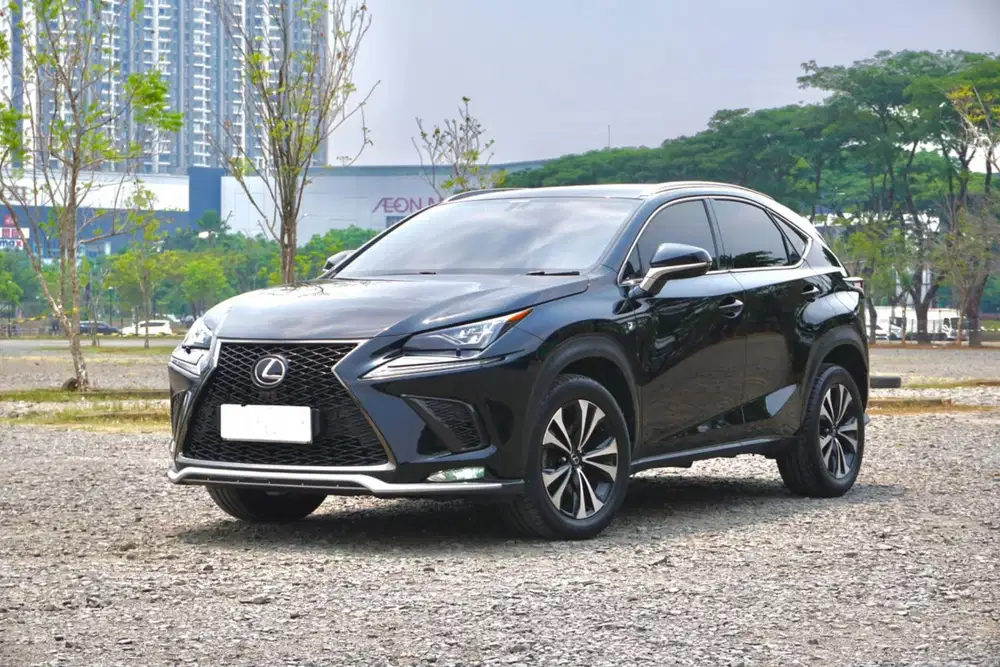 Facelift ! HOT ITEMS ! Lexus NX300 FSport 2.0T Black on Red 2019