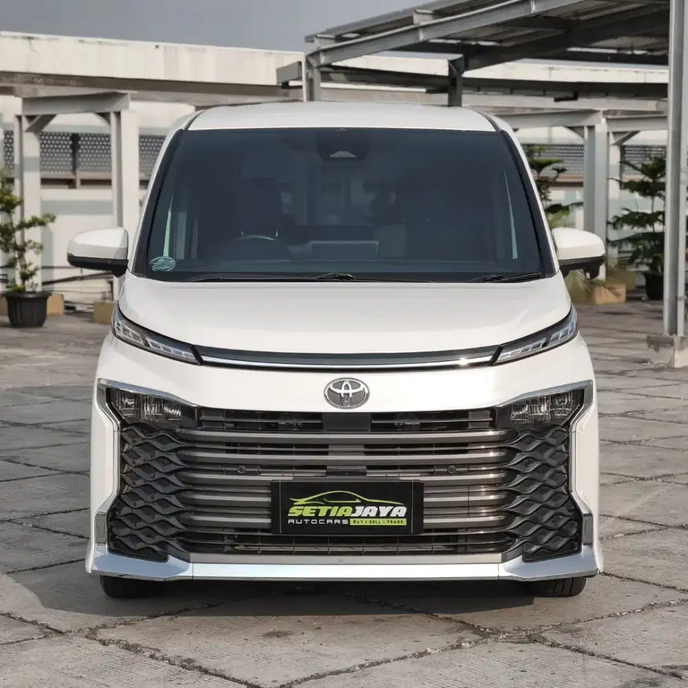 [SUPER GANTENG] TOYOTA VOXY 2022 AT