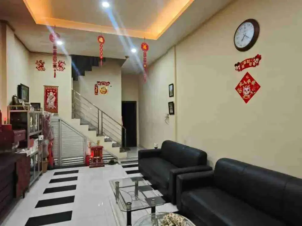 Dijual Villa Komplek Krakatau Anggrek Jl. Pembangunan
