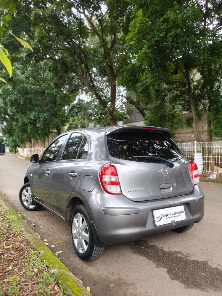 Nissan March XS 1.2 Matic 2013 Cash Kredit Garansi Mesin & Transmisi