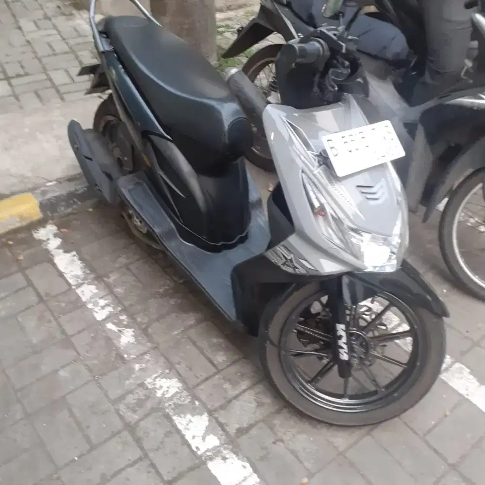 Honda beat karbu tahun 2010 Surat-surat lengkap No minus