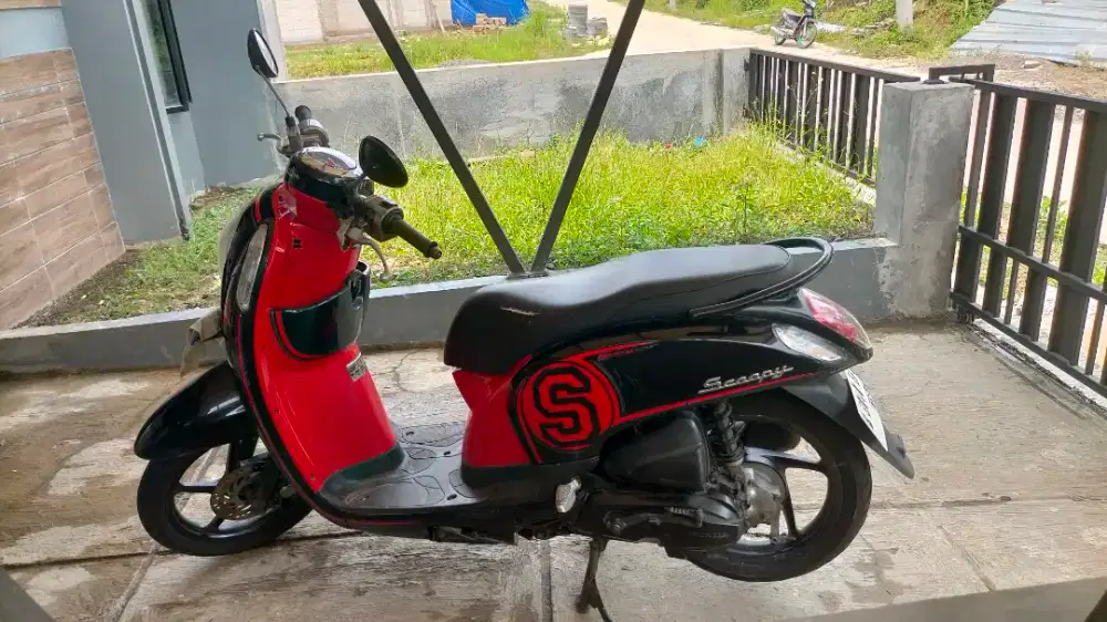 BISMILLAH JUAL MOTOR SCOOPY 2015