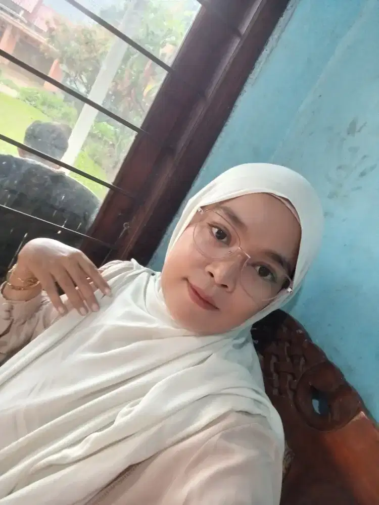 Cari loker art atau momong anak yg bisa pp