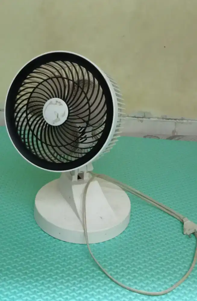 Kipas angin 9inch merk mitsuyama