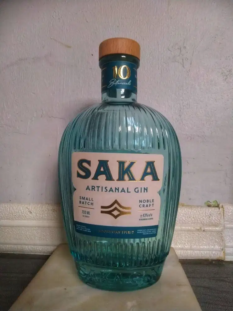 Botol SAKA GIN 700ml