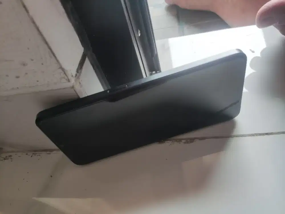 Oppo A77s seken batangan jual karena bu aja kondisi masih bagus