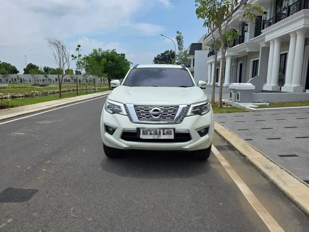 NISSAN TERRA 2020 VL DIESEL AT