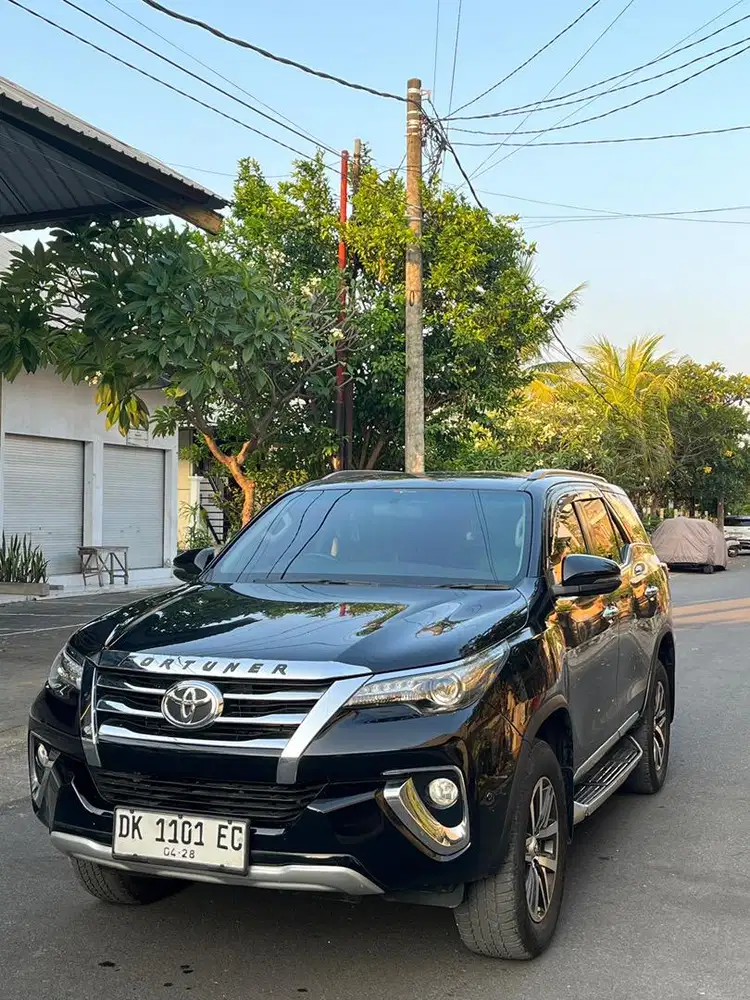 Fortuner vrz 2.4 matic diesel asli bali