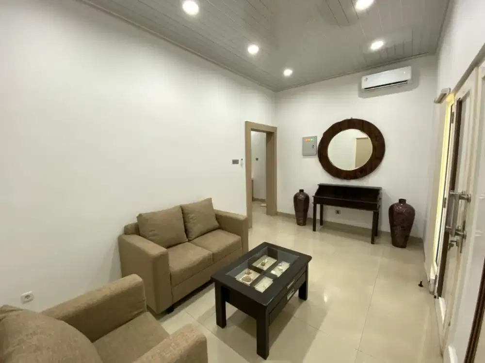 Disewa Rumah Townhouse Emerald PIK Uk 140m2 Furnished 4BR at Jakarta Utara