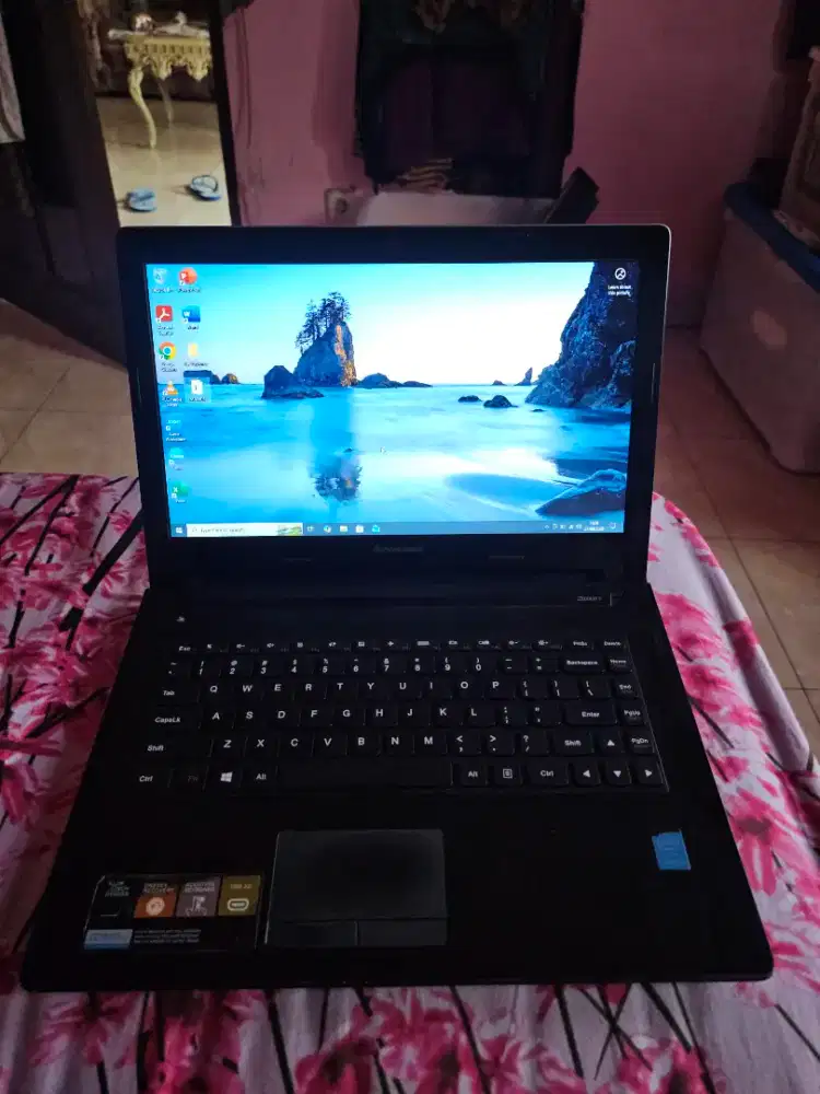 Laptop LENOVO G40-70