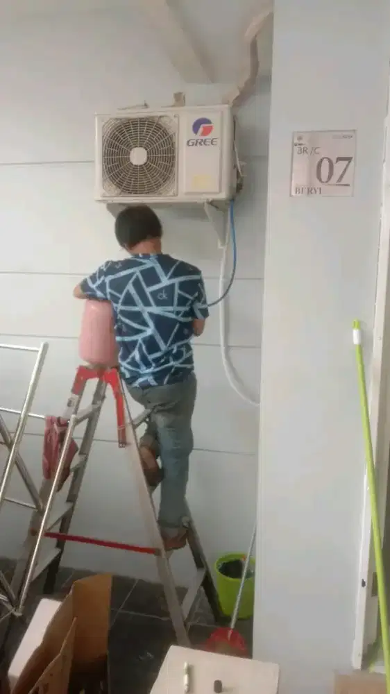 Service AC bongkar pasang AC kulkas pompa air