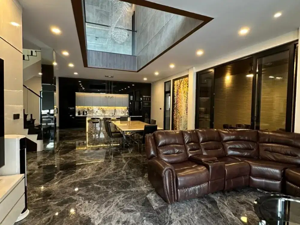 Dijual rumah Casa Goya 5+2BR Furnish mewah uk 220m at Jakarta Barat