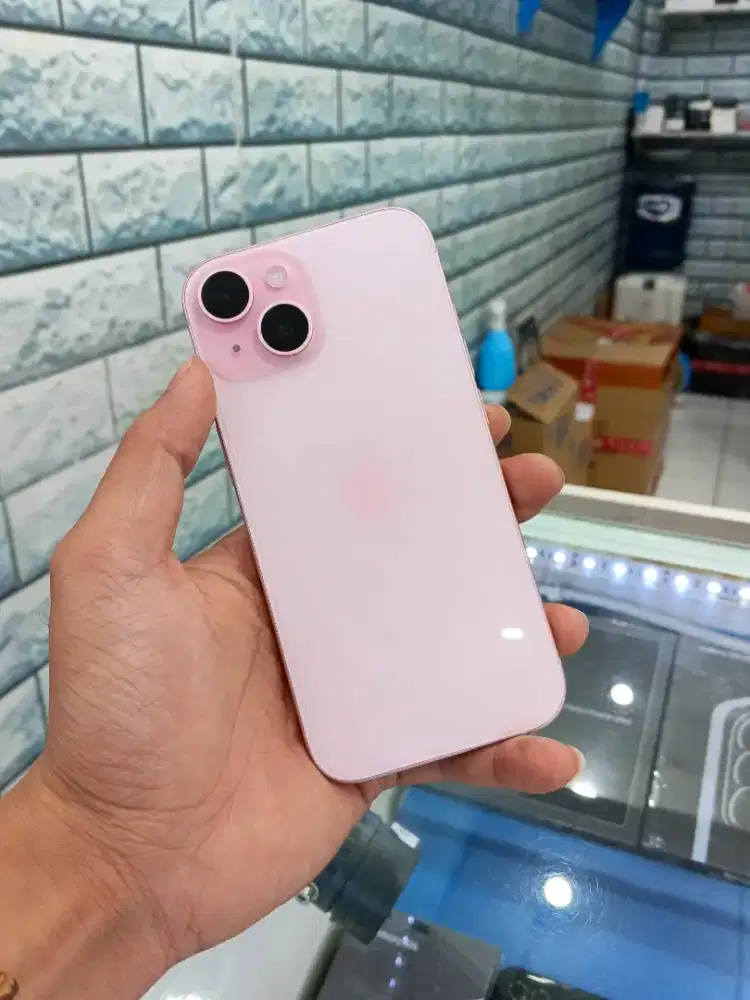 iPhone 15 128 GB iBox