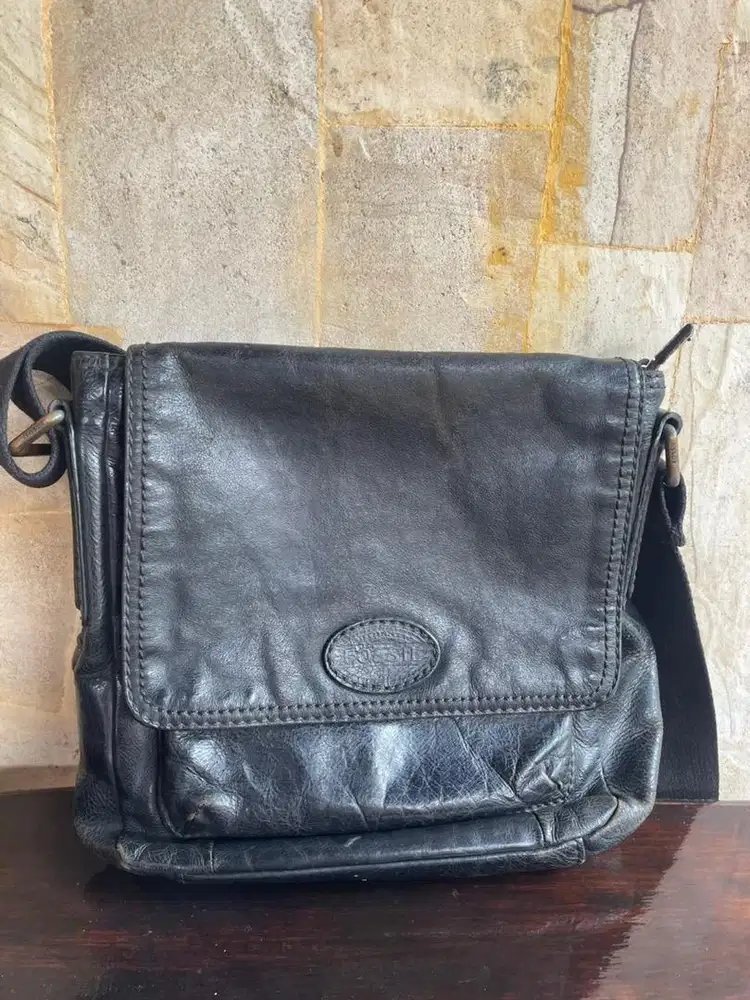 Tas fossil kulit pria