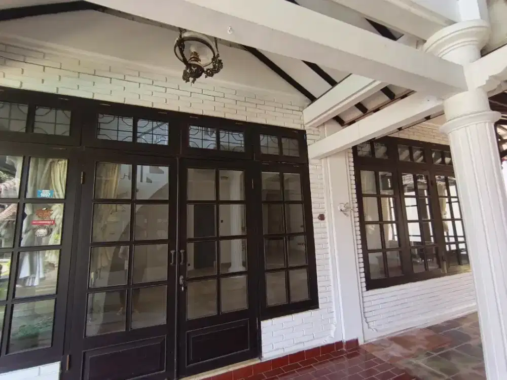 Down Price! Disewakan Villa 4BR Unfurnished Dekat Plaza Renon Denpasar