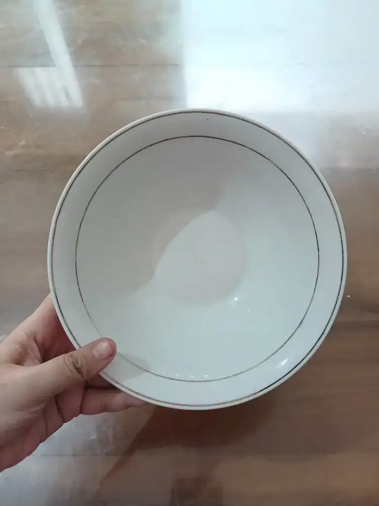 Mangkuk keramik putih (Ukuran sedang)