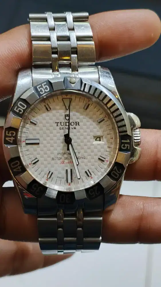 JAM TANGAN TUDOR