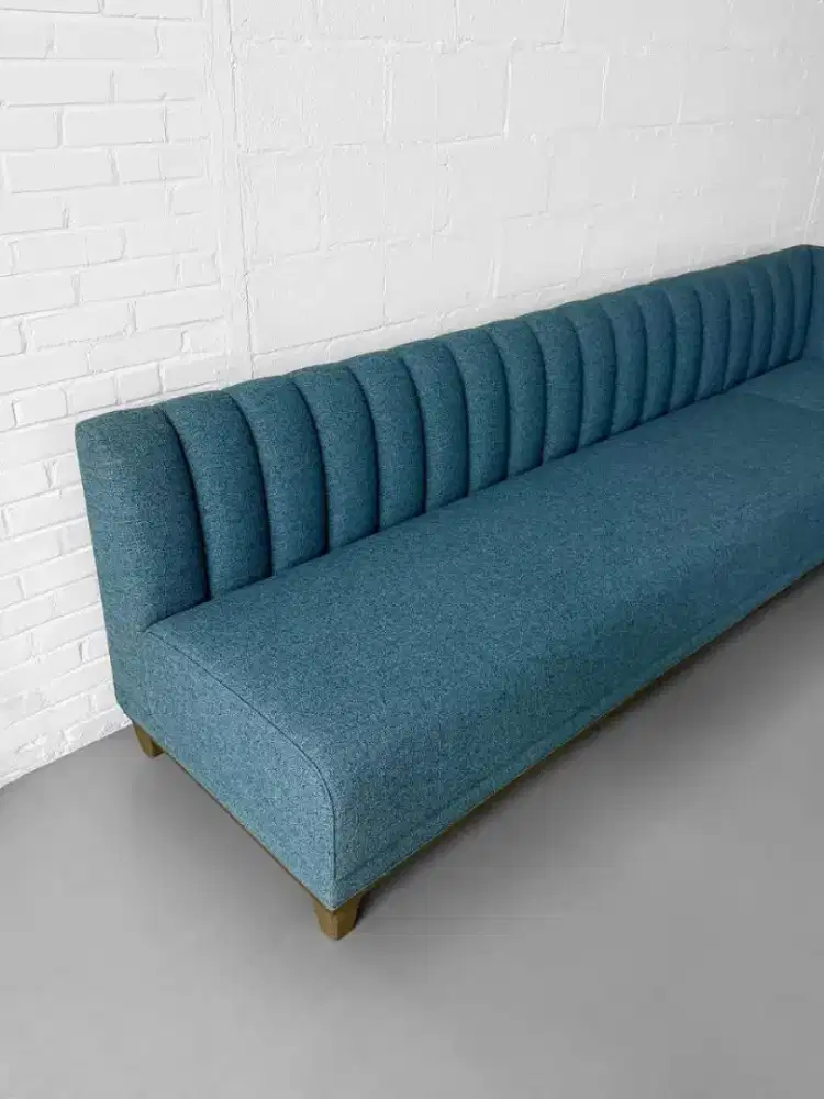 Sofa kafe minimalis