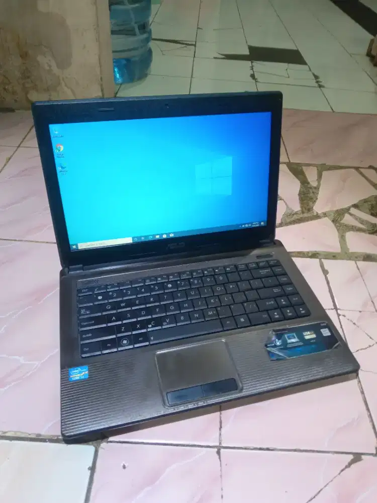 Laptop asus core i3 ram 4