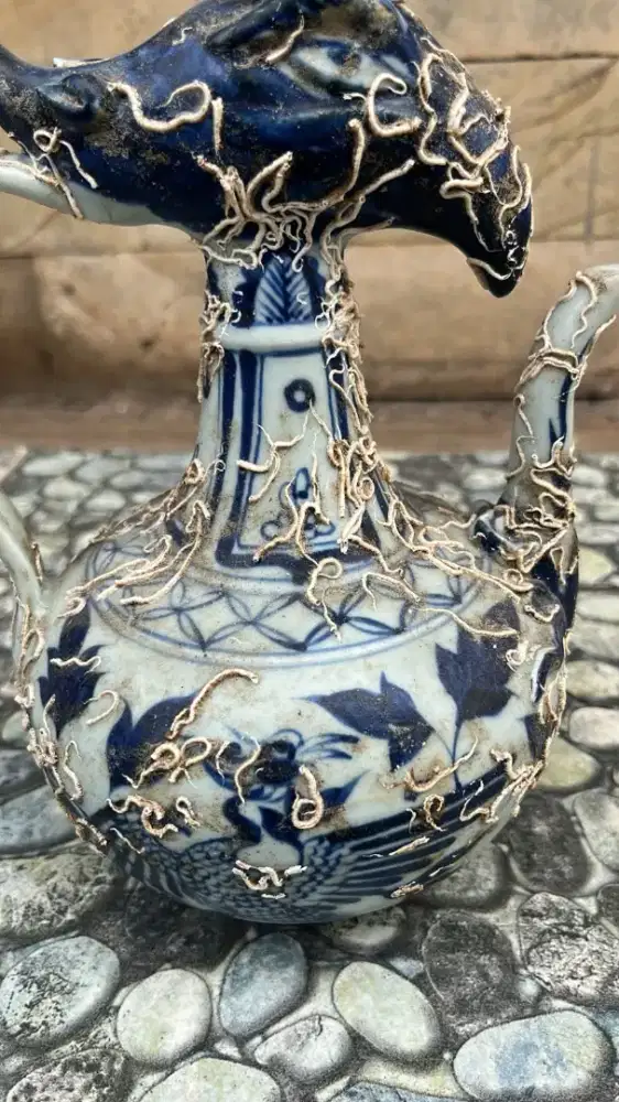 Keramik China kuno biru putih motif burung Hong