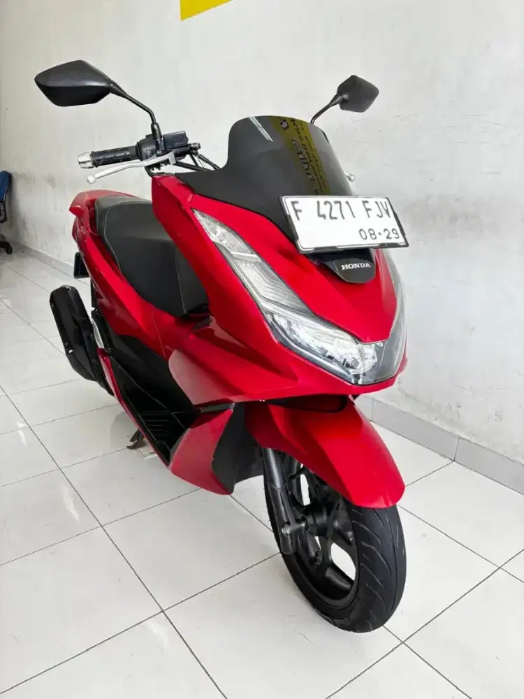 PCX 160 CBS merah glosi cash dan kredit