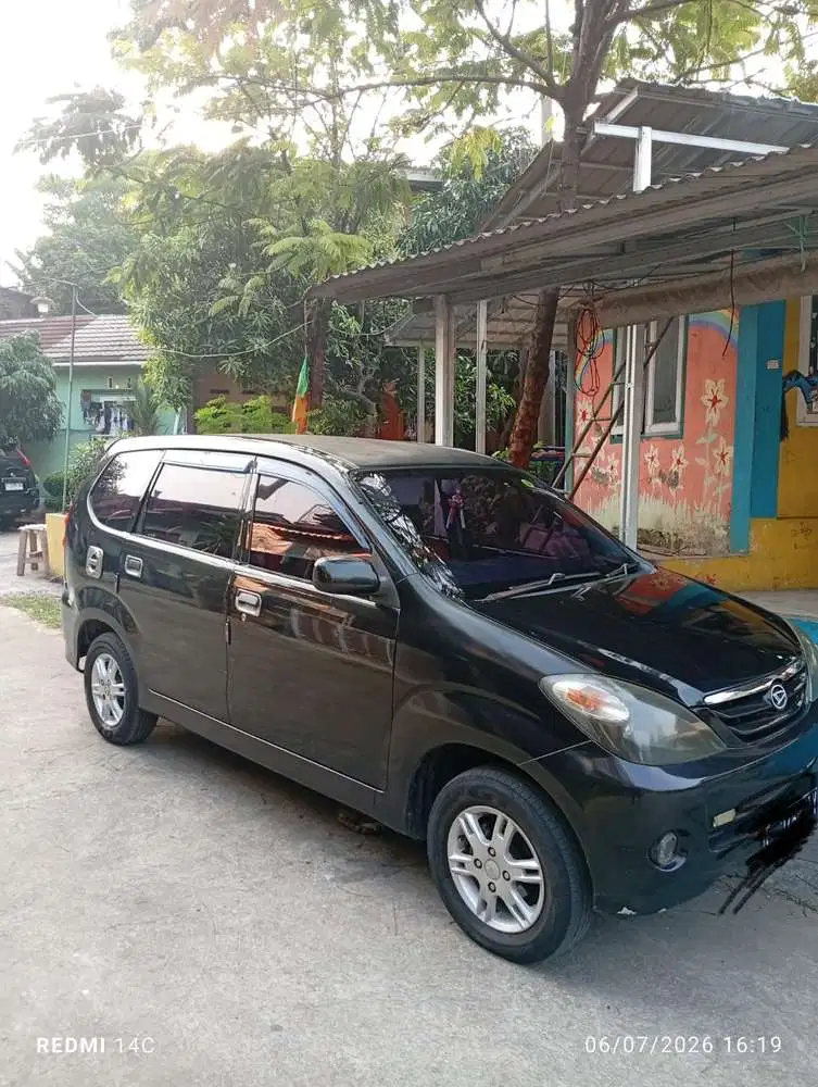 Daihatsu Xenia 2004 Bensin