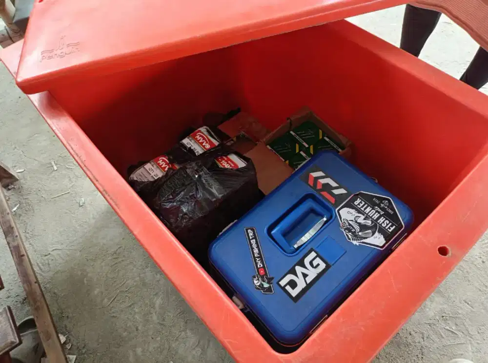 box es 220 liter / coler box