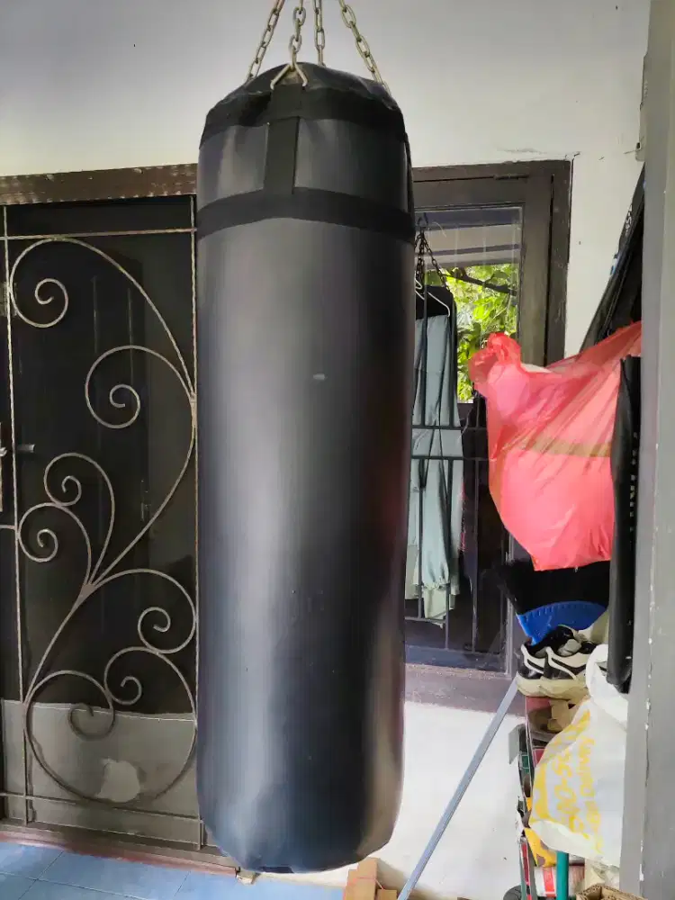 Samsak Tinju Rumah Friendly