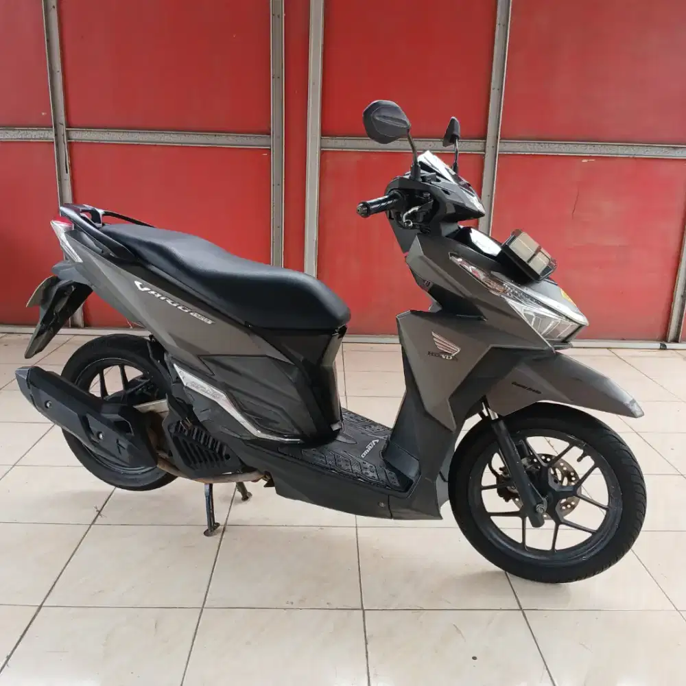 HONDA VARIO 150 LED OLD 2017 KM LOW ASLI