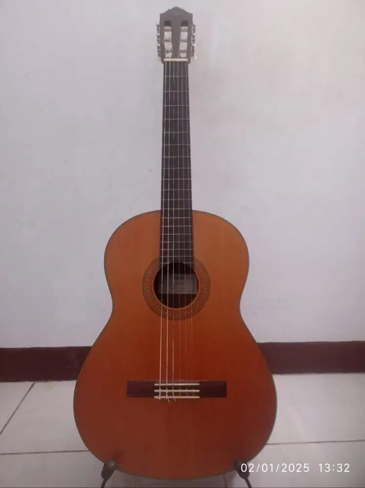 Gitar Akustik Yamaha CG 122 MC