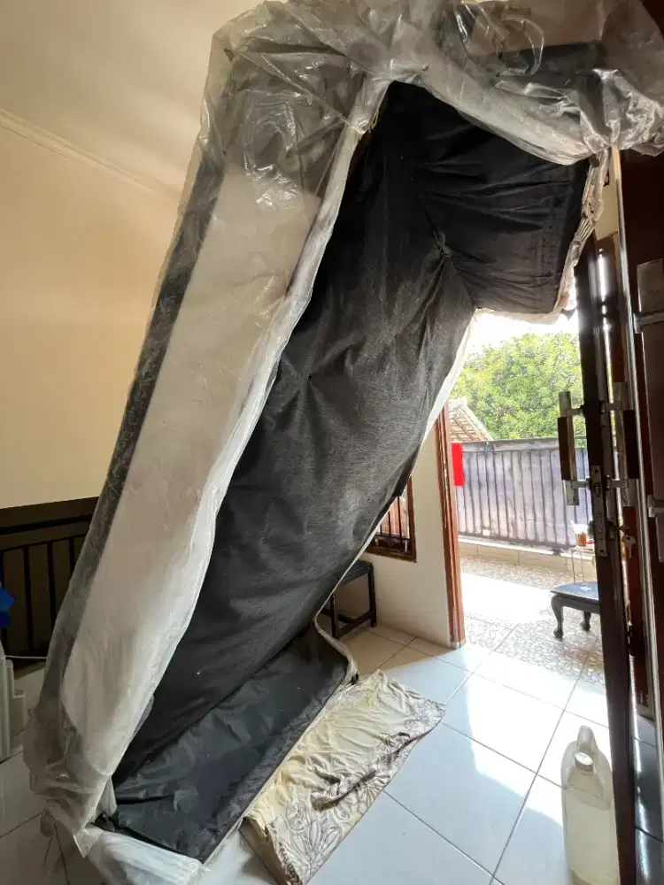 Dijual kasur Champion ukuran 120 × 200 cm.