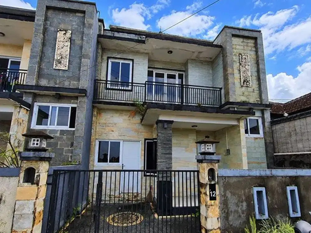 [AMS-024.BLR] Dijual 2 Unit Rumah Strategis 2 Lantai Siap Huni – View Sawah | Cekomaria -  Denpasar Utara