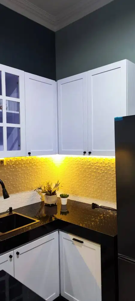 Kitchen Set Semi Klasik Sidoarjo Surabaya Empat Kaki Interior